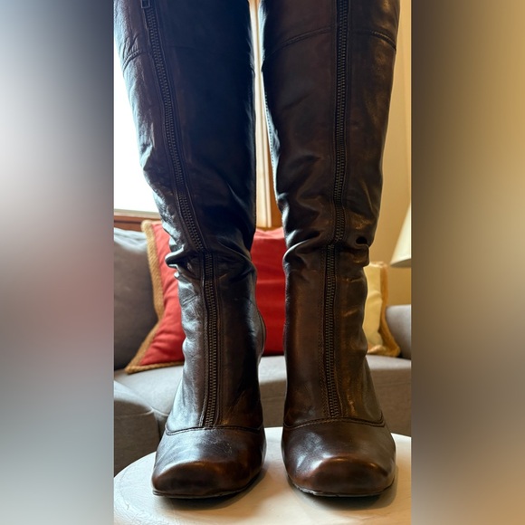 Vintage Gianni Bini Brown Leather 4 Inch Heel Boot w Front Zipper & Square Toe - Picture 5 of 11